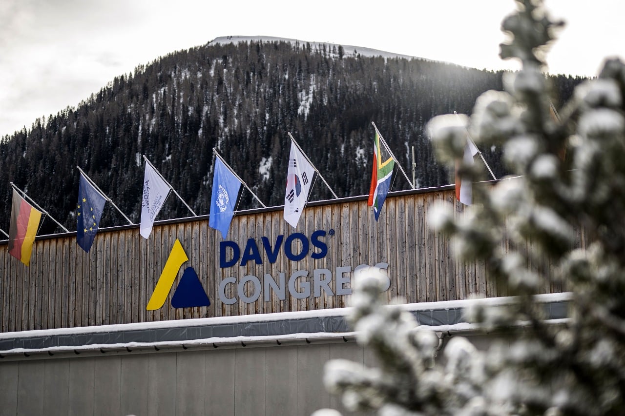 Foro de Davos. En paralelo a la reunión  de la elite económica en Suiza, se dio a conocer el informe de Oxfam
