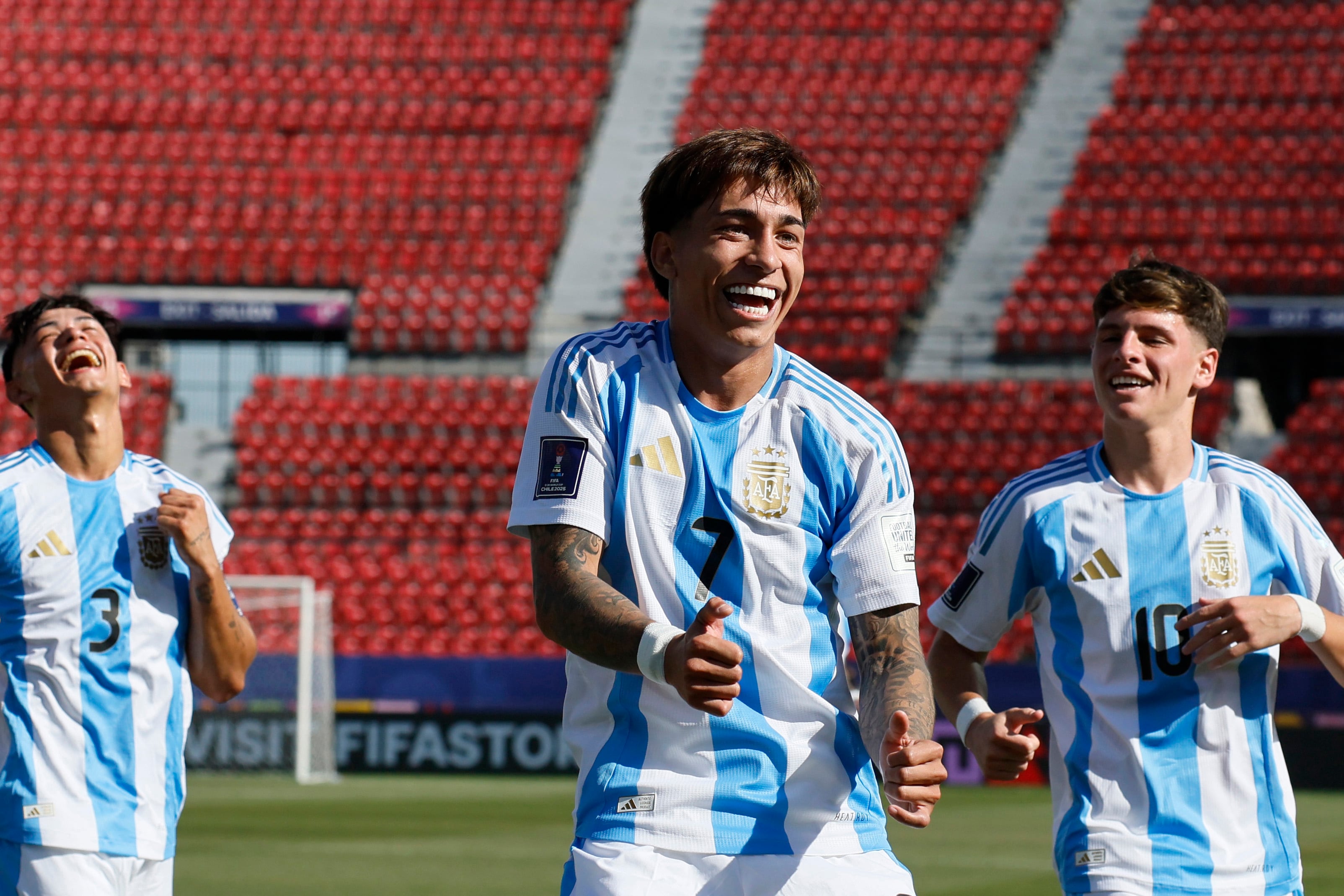 Maher Carrizo baila y Argentina sonríe en el Mundial Sub 20.