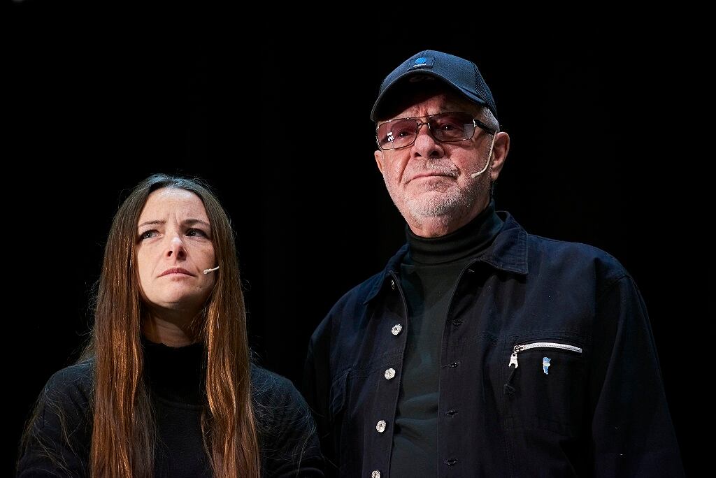 Joana y León Gieco.