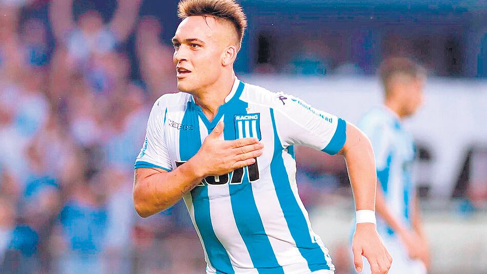 Ante Huracán, Martínez tuvo una actuación consagratoria.