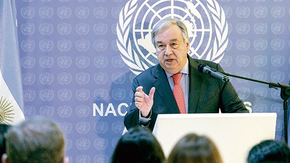 “Hay un interés vital en tener conversaciones con las partes del conflicto en Yemen”, dijo Guterres.