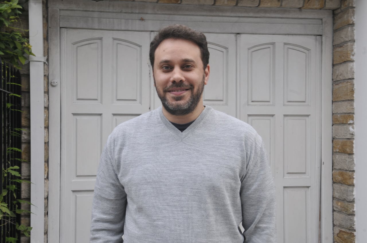 El jefe de asesores del Ministerio de Salud de la provincia de Buenos Aires, Enio García, aseguró que en el Área Metropolitana de Buenos Aires (AMBA) "hay circulación comunitaria de la variante Delta pero todavía no predomina".