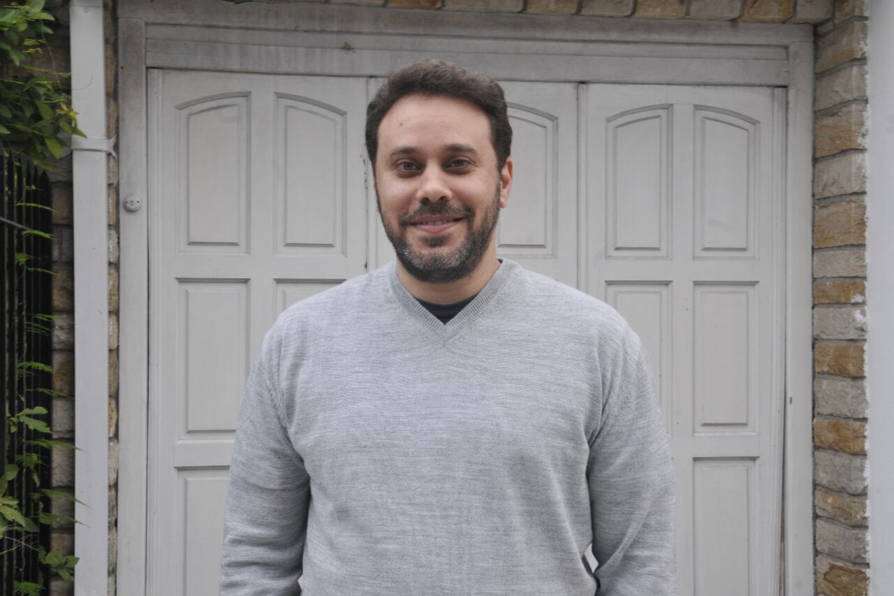 El jefe de asesores del Ministerio de Salud de la provincia de Buenos Aires, Enio García, aseguró que en el Área Metropolitana de Buenos Aires (AMBA) "hay circulación comunitaria de la variante Delta pero todavía no predomina".