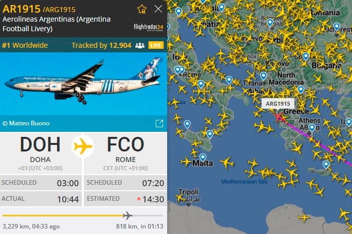 El avión que trae a la Selección se puede seguir online a través de Internet.