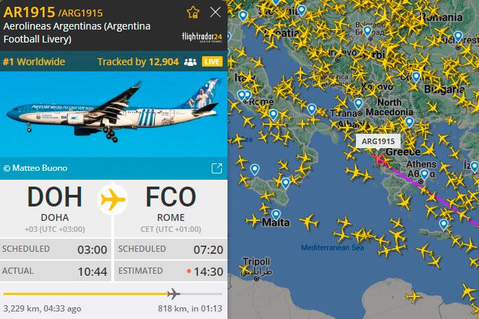 El avión que trae a la Selección se puede seguir online a través de Internet.