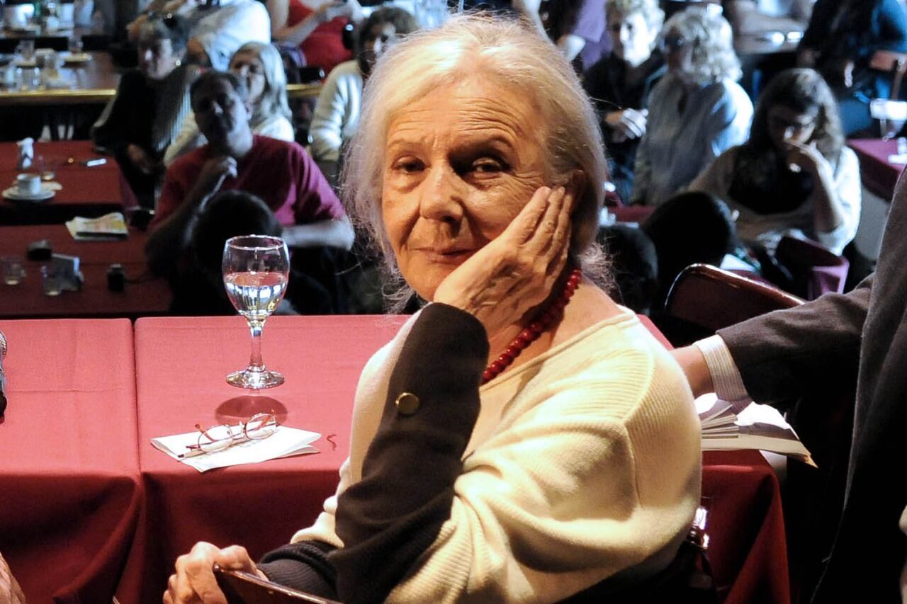 Beatriz Sarlo: "Las Malvinas son territorio británico"