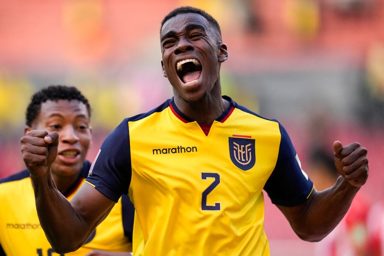 Torres grita con el alma el primer gol de Ecuador ante Paraguay 