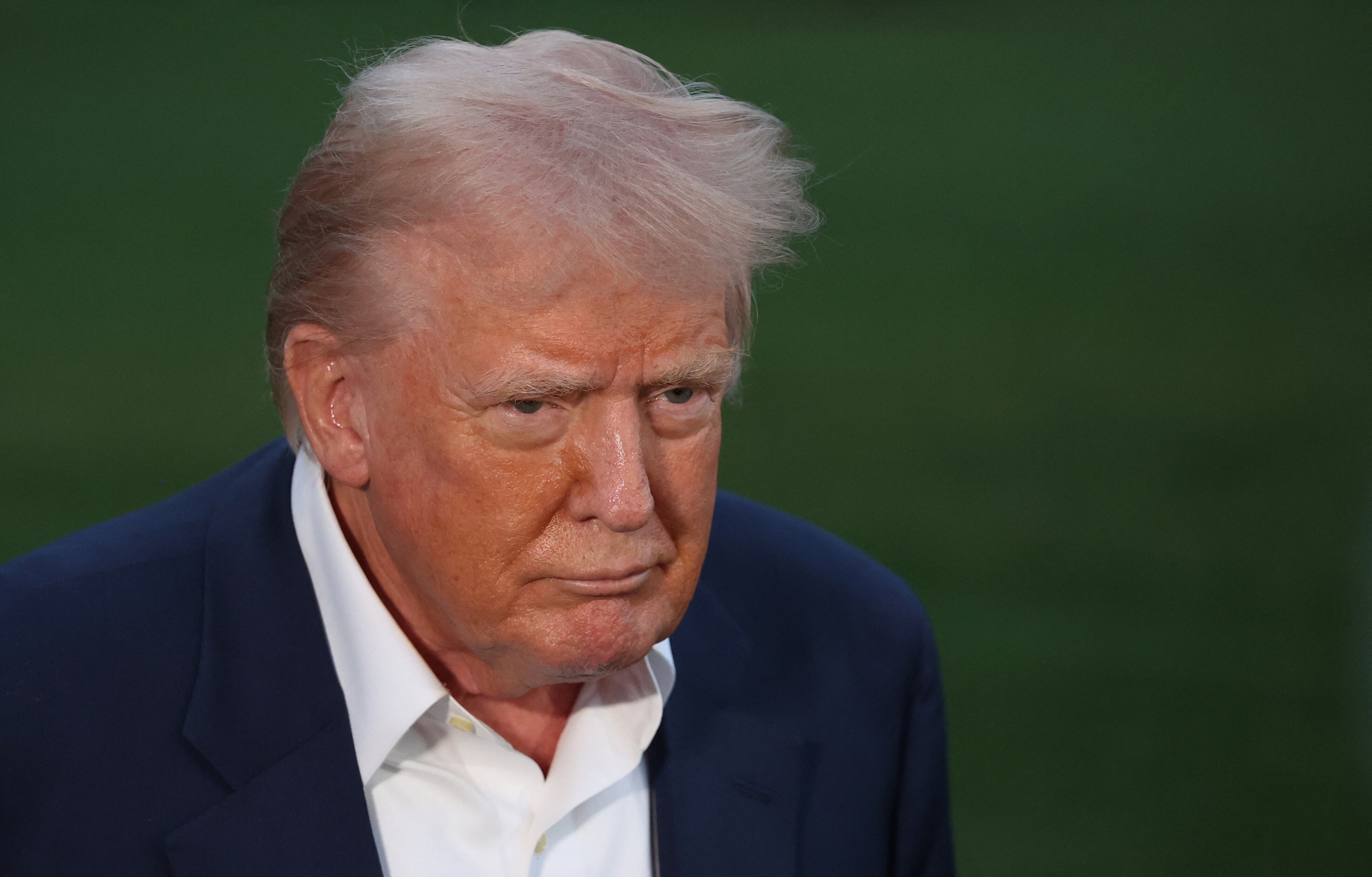 La prisión con una extensión de 2,01 km² cerró un año después de que tres hombres escaparan y desaparecieran, historia que ha inspirado varias películas de Hollywood 