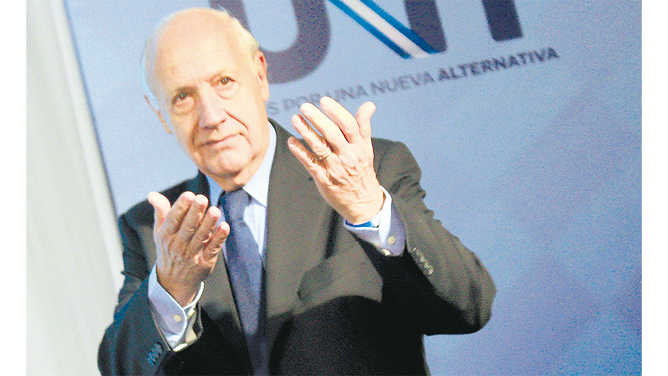 Roberto Lavagna negó la existencia de la oferta pero la Justicia igual investigará.