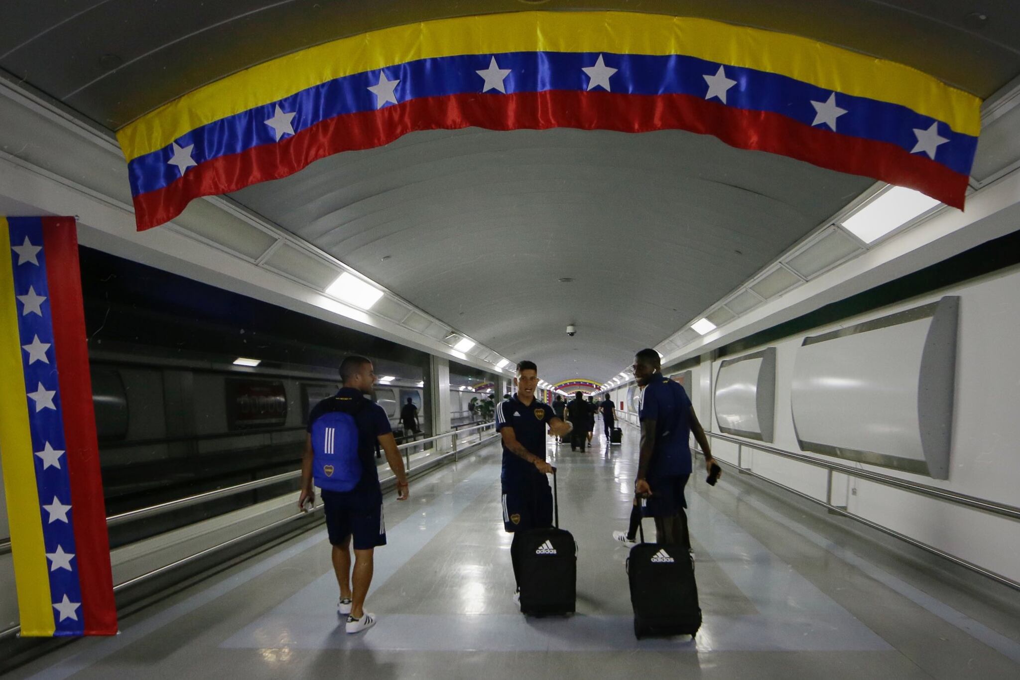 Boca llegó a Venezuela en la madrugada argentina, pensando en el Caracas.