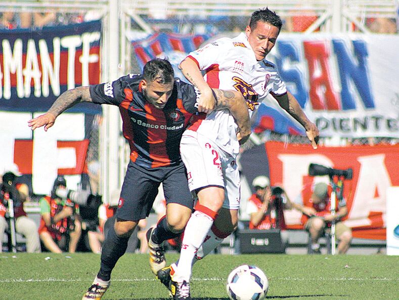 Huracán ha sacado ventaja en su estadio.