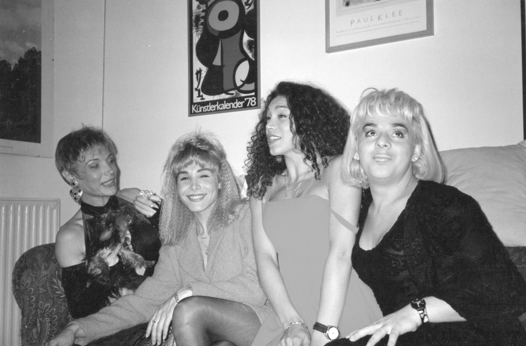 Carolina Boetti es la segunda de izquierda a derecha. 