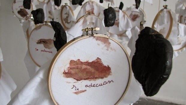 Instalación Paños, de Carina Úbeda.