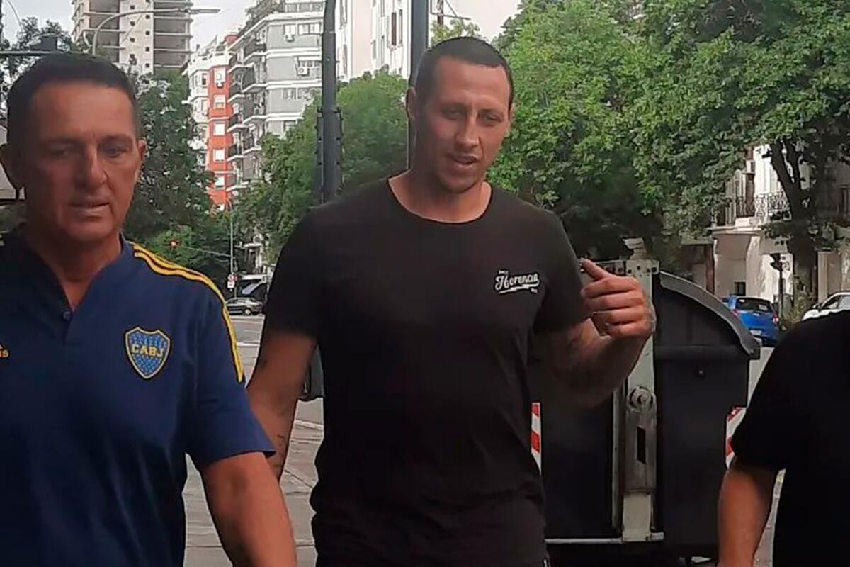 Rumbo a una clínica privada, Lema se hizo los análisis de rigor