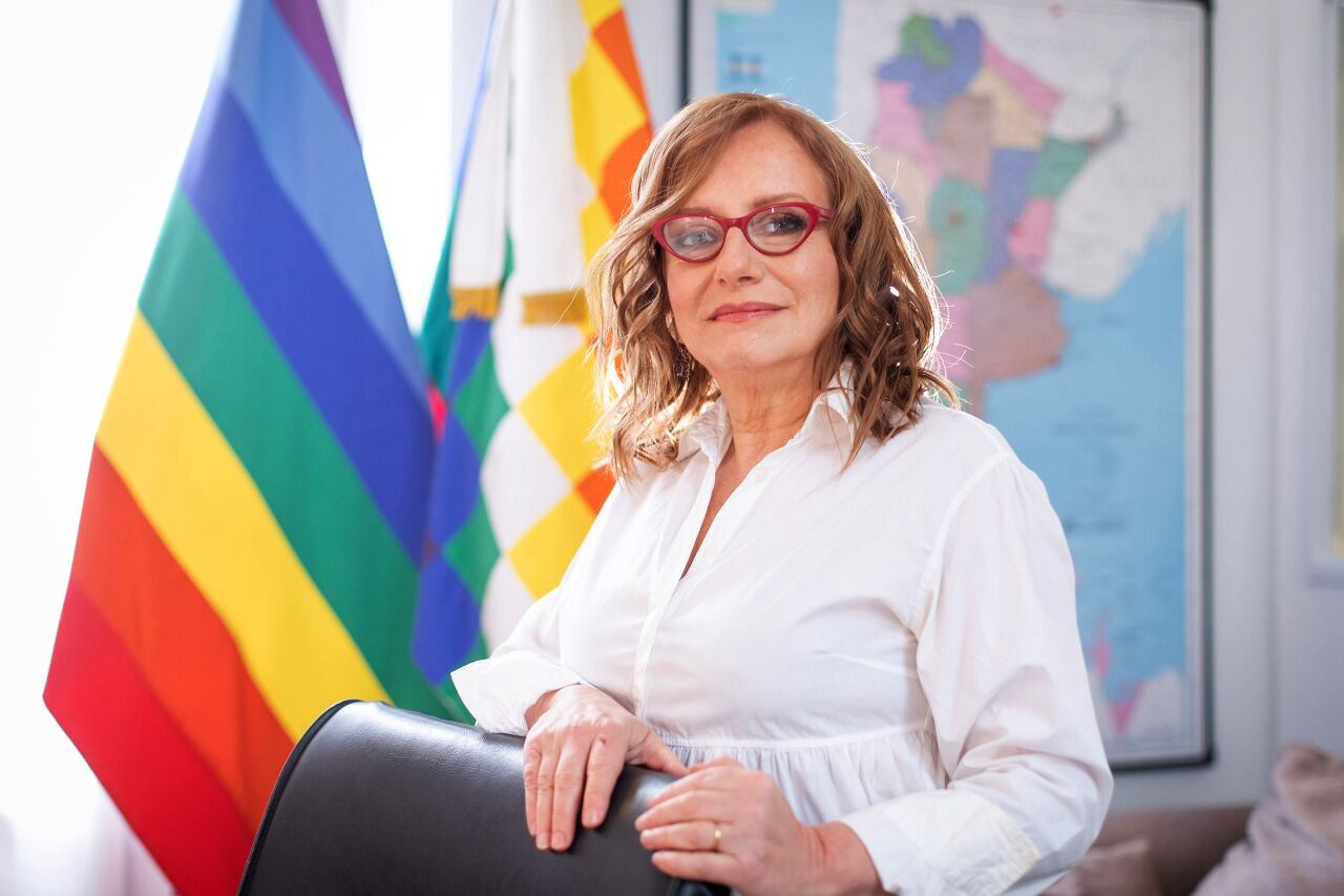 "Hay preocupación por la circulación de mensajes cargados de violencia y desinformación en redes sociales y en medios”, fundamentó la Defensora del Público, Miriam Lewin.