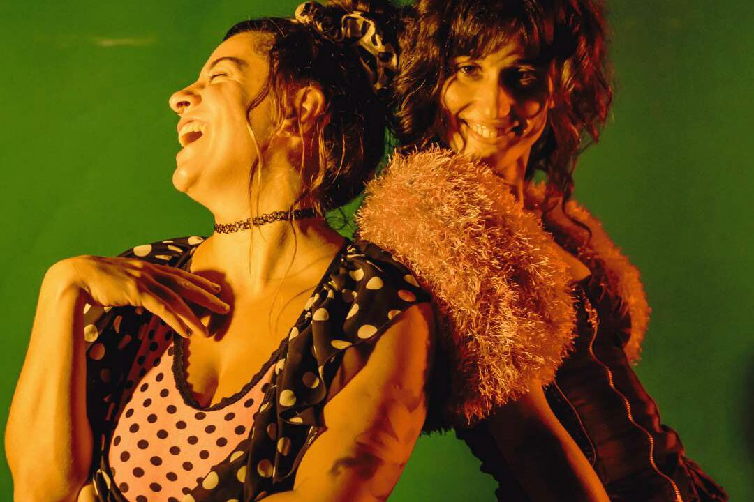 Proveniente de Uruguay, se presenta "Chica Almodóvar", de la compañía "Rosas del melodrama".