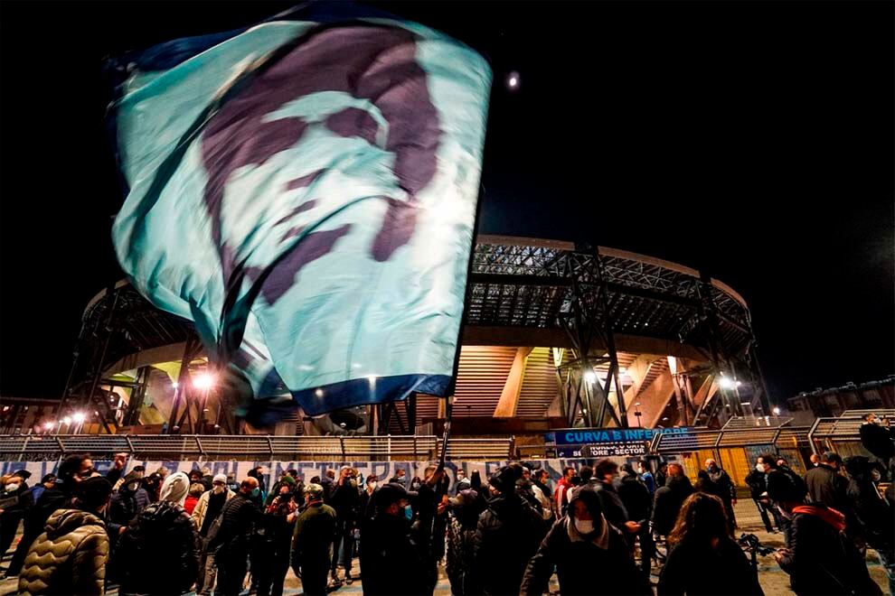 La autopsia determinó que Maradona murió como consecuencia de un "edema agudo de pulmón secundario a una insuficiencia cardíaca crónica reagudizada". 