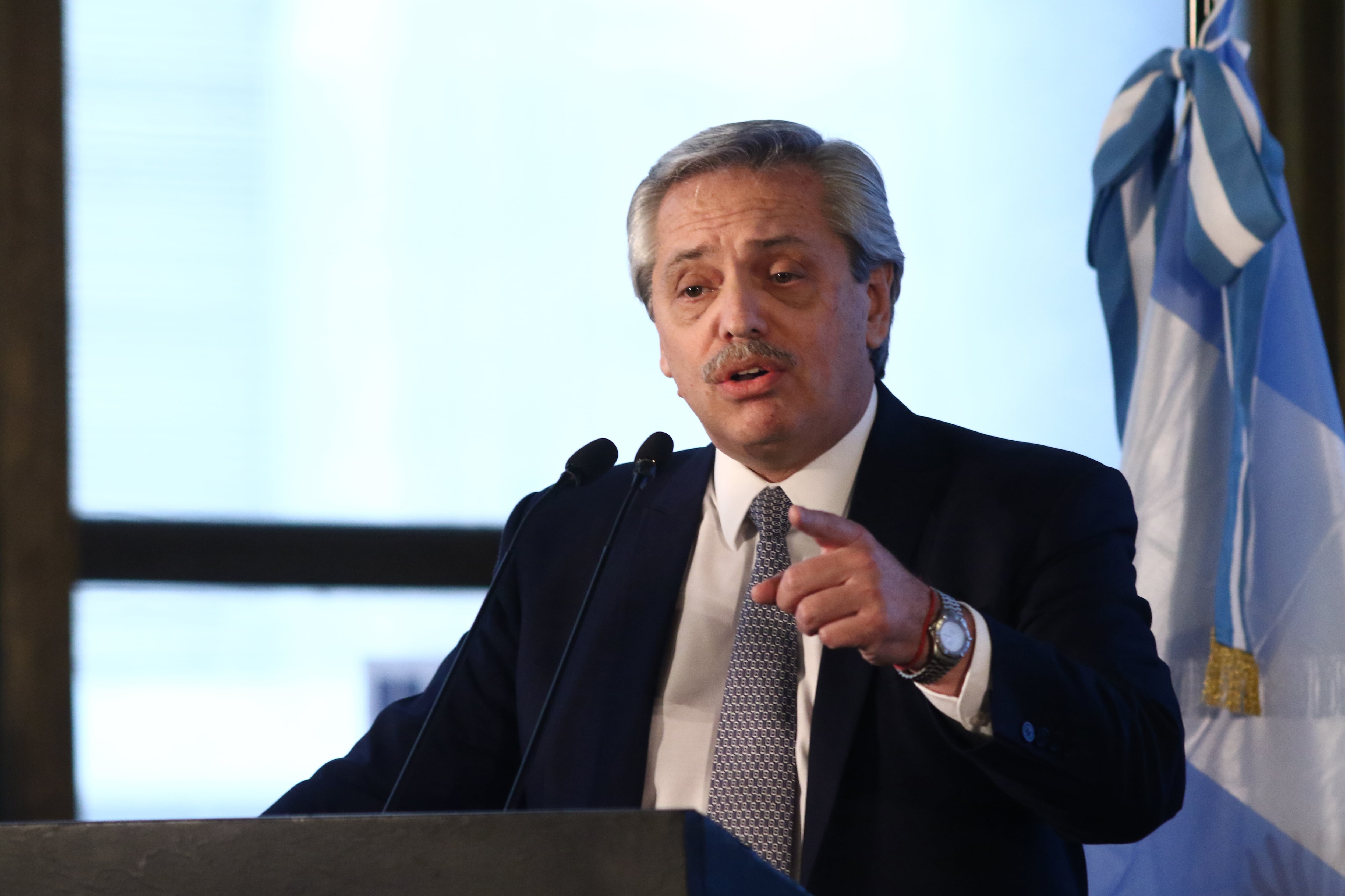 Alberto Fernández dió un discurso en el almuerzo del Consejo Interamericano de Comercio y Producción.