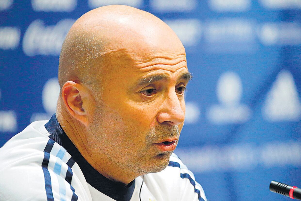 Jorge Sampaoli, ayer durante la conferencia de prensa que brindó desde el estadio Luzhniki.