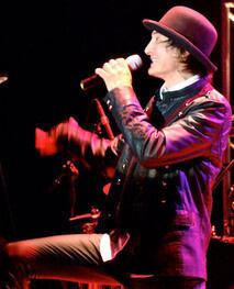 Eduardo Carbi, vocalista y miembro fundador de Graffiti.