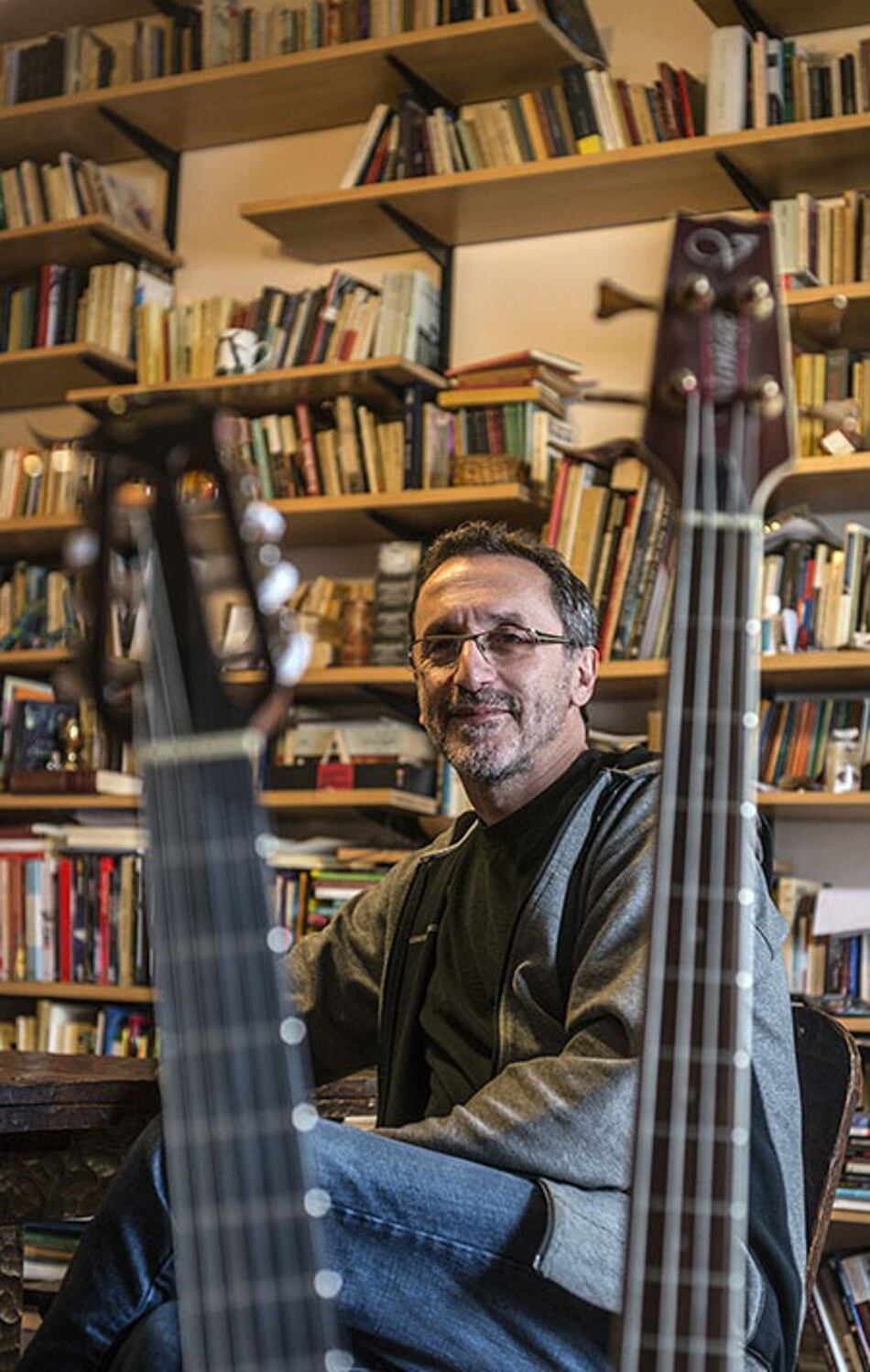 Santa Ana llegó a toda América Latina con su primera novela.