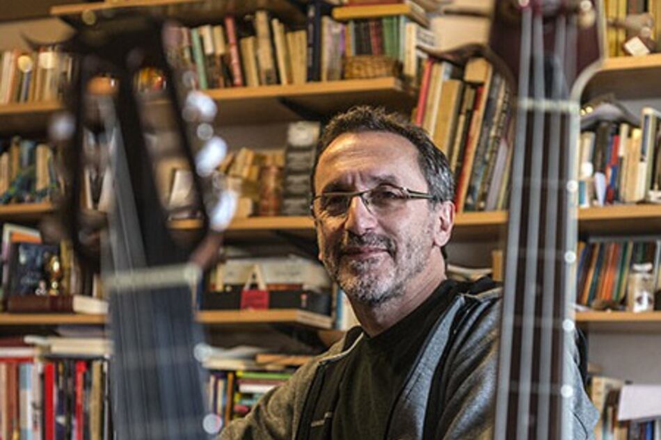 Santa Ana llegó a toda América Latina con su primera novela.