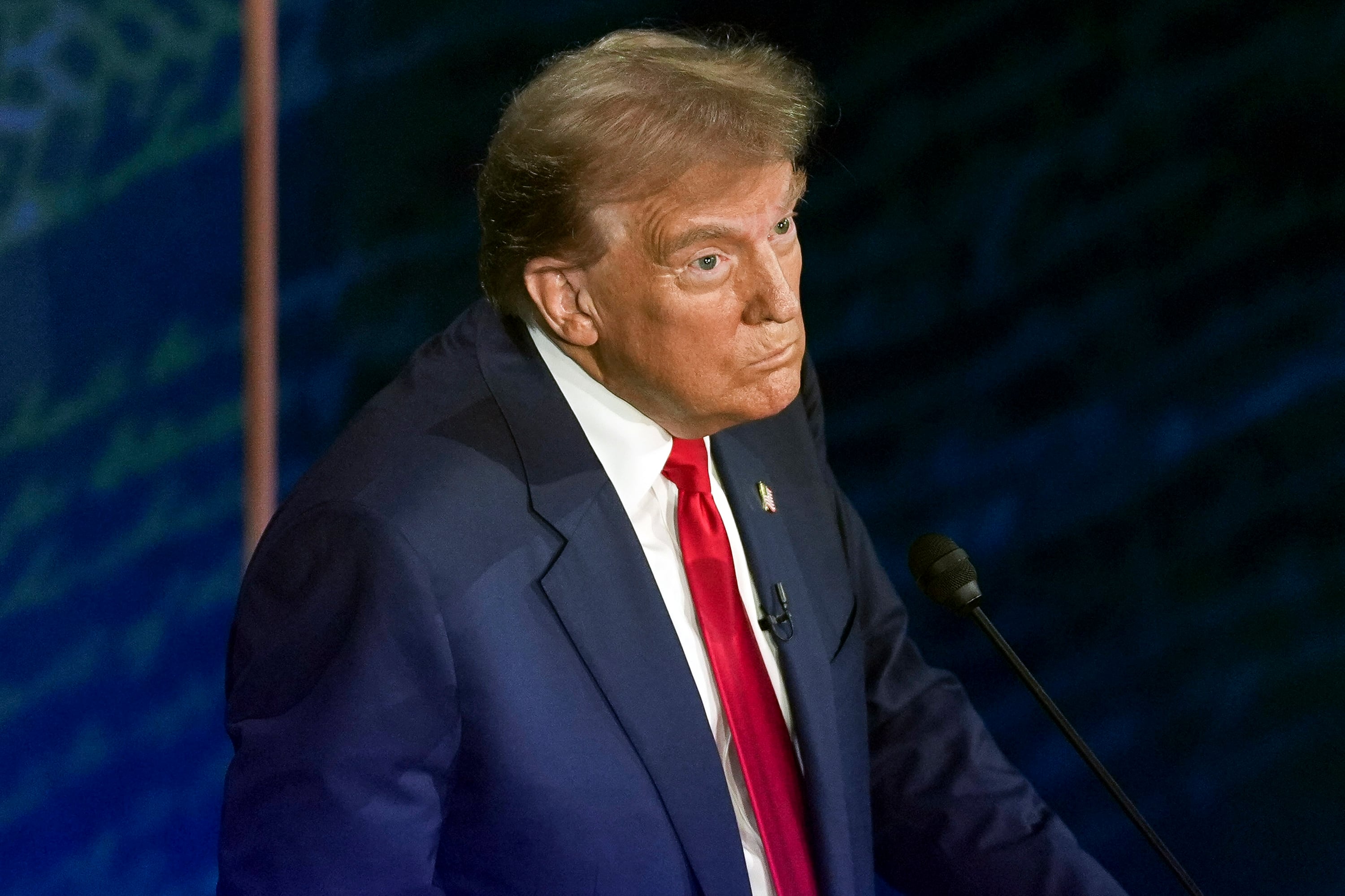 Donald Trump dijo varias mentiras durante el debate con Trump