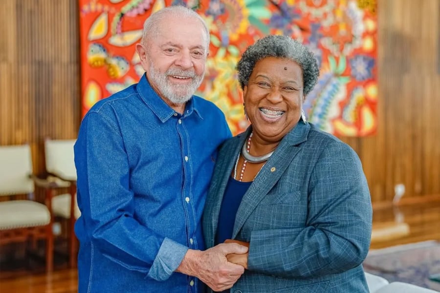 el Presidente Lula y Macaé Evaristo, nuevo Ministro de Derechos Humanos y Ciudadanía. Imagen: Ricardo Stuckert