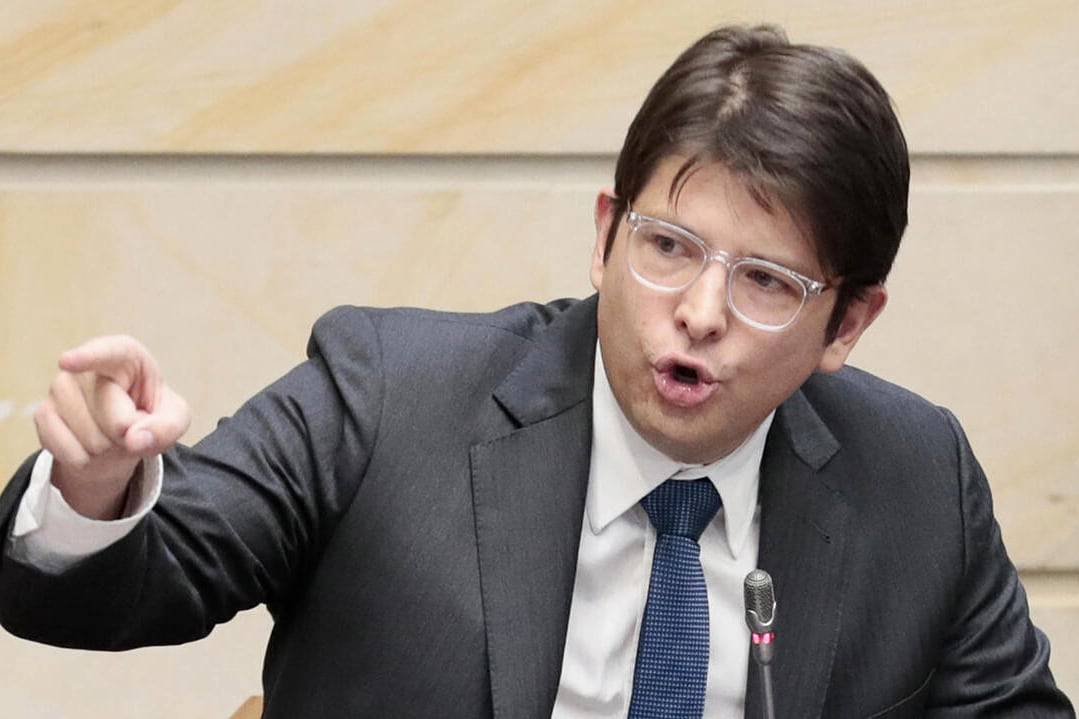 Miguel Uribe.