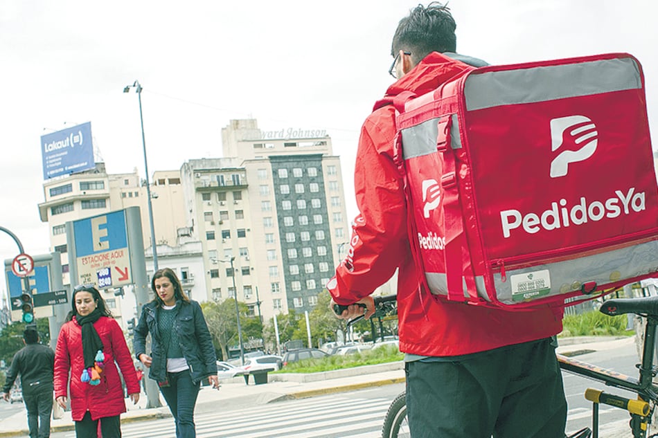 Los trabajadores reclamaron por las decisiones arbitrarias y la precarización.