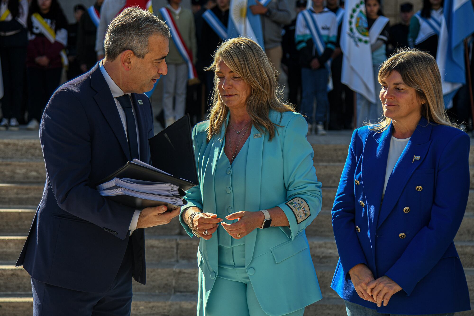 El intendente Javkin entregó el proyecto a la presidenta del Concejo Municipal.