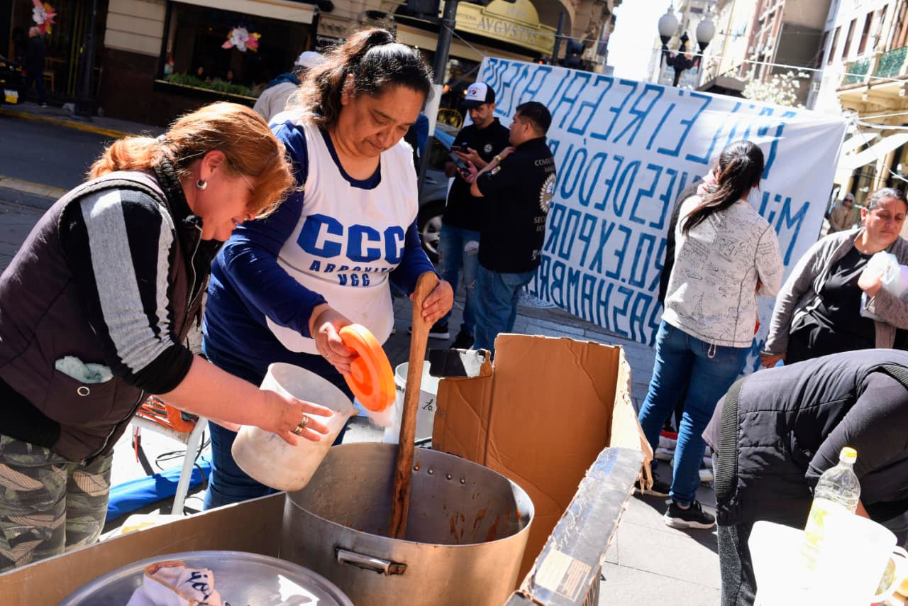 A contramano de la medición del Indec, las organizaciones sociales advierten cada vez más hambre.