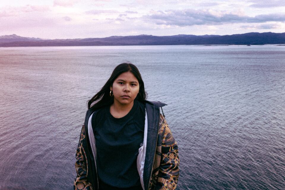 La productora, beatmaker y dj patagónica cierra el año tocando, luego de colaborar con Rosalía y tocar en el Primavera Sound Buenos Aires