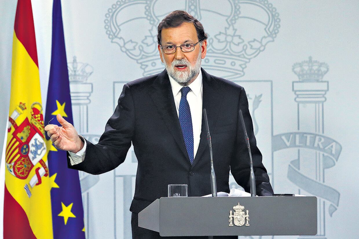 El presidente Mariano Rajoy anuncia la intervención de Cataluña, que votará el viernes en el Congreso español.