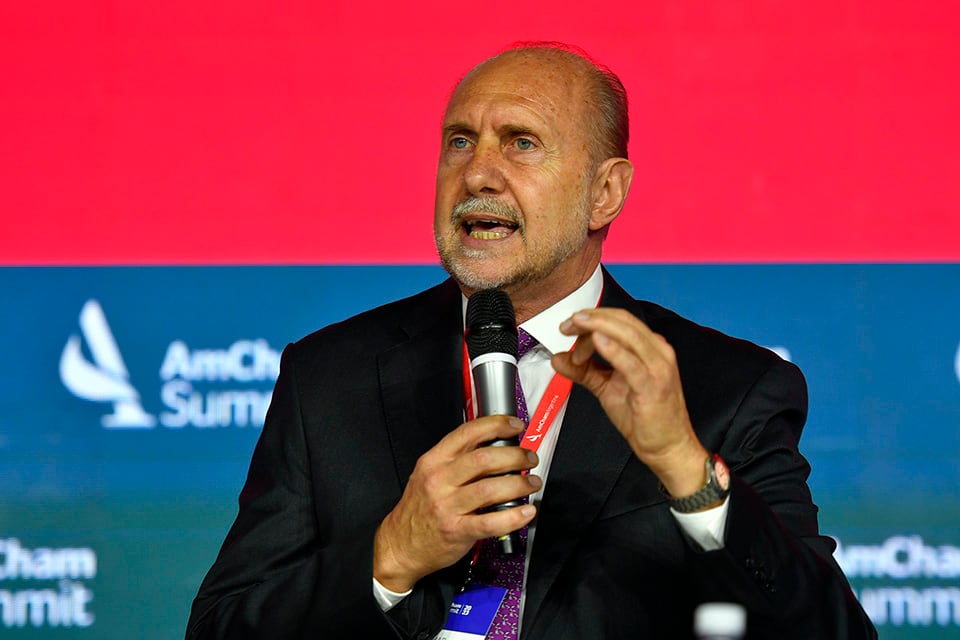 Perotti evitó nuevamente entrar en conflicto con los cortesanos.