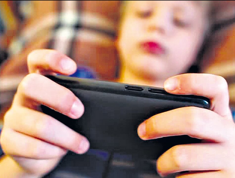 Hay que enseñarles a los chicos a usar Internet en forma segura y ayudarlos a protegerse.