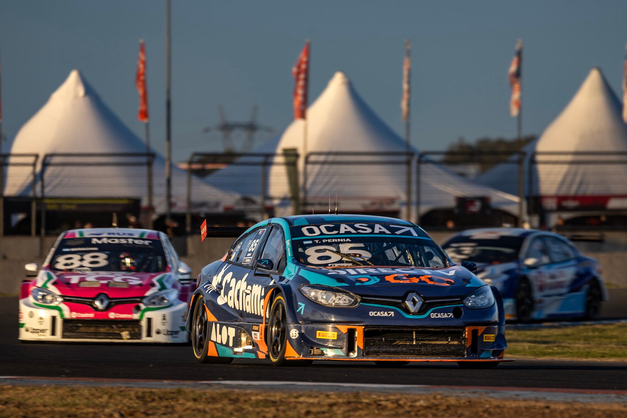 Tiago Pernía (Renault Fluence)