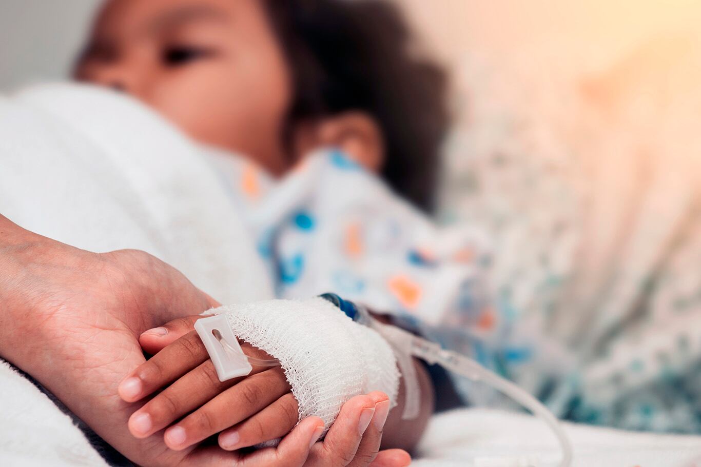 La OMS trabaja sobre la hipótesis de que los casos de hepatitis infantil aguda están relacionados con la pandemia de covid-19.