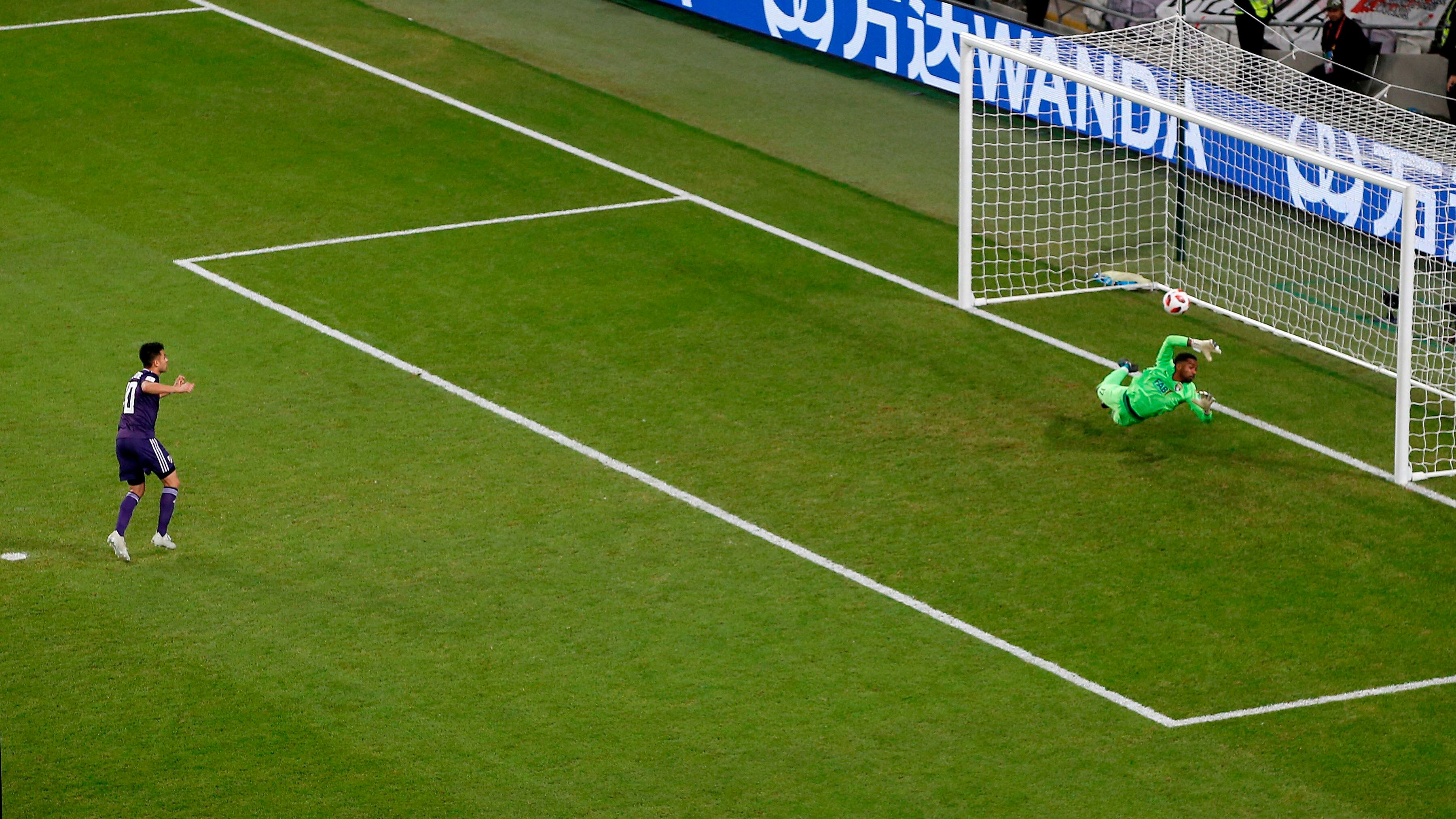 El remate de Martínez ya se estrelló en el travesaño. Aquí pudo haber ganado River.