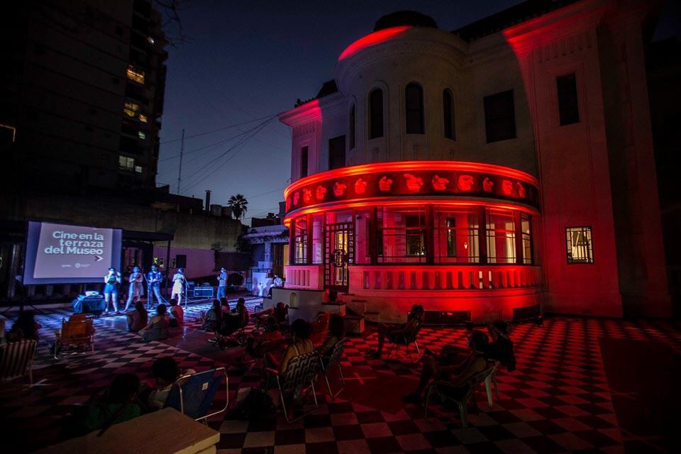 Una de las noches pasadas del ciclo en la terraza del museo.