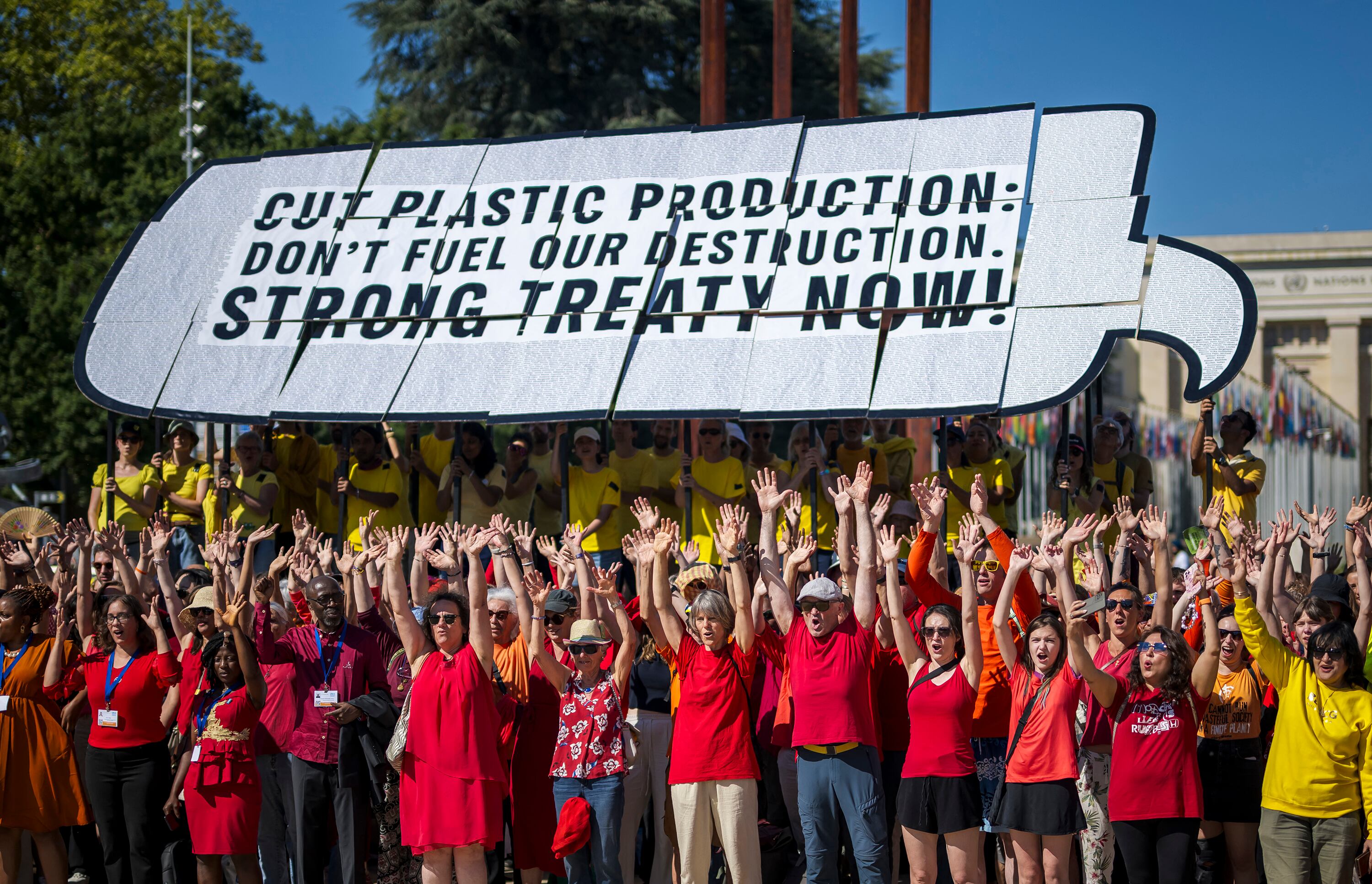 Los participantes de la cumbre se expresan.