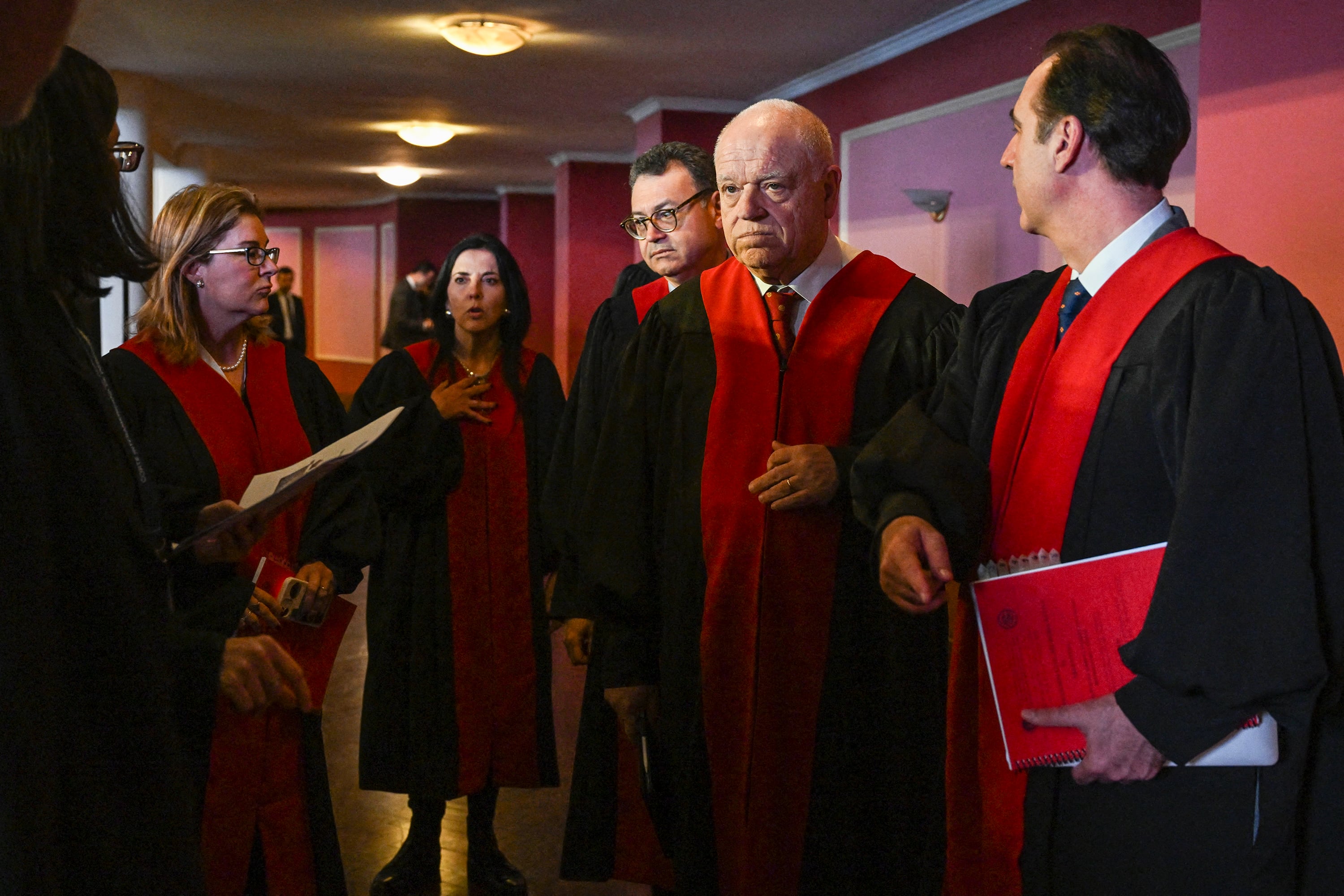 Los jueces de la Corte IDH Nancy Hernández, Patricia Pérez Goldberg, Humberto Antonio Sierra Porto, Ricardo Pérez Manrique y Eduardo Ferrer Mac-Gregor.