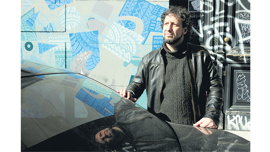 Mientras toca en sus dos bandas, Rovner prepara un disco de canciones infantiles con varios invitados.