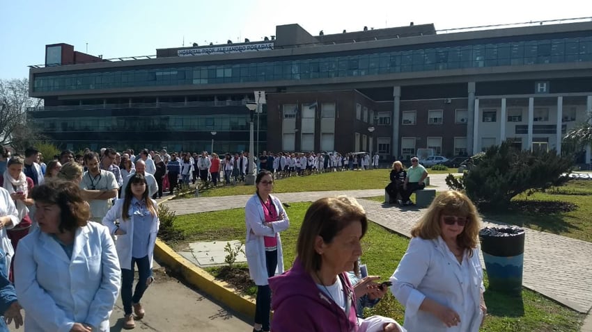 Las marchas de silencio en el Hospital Posadas se repetirán periódicamente.