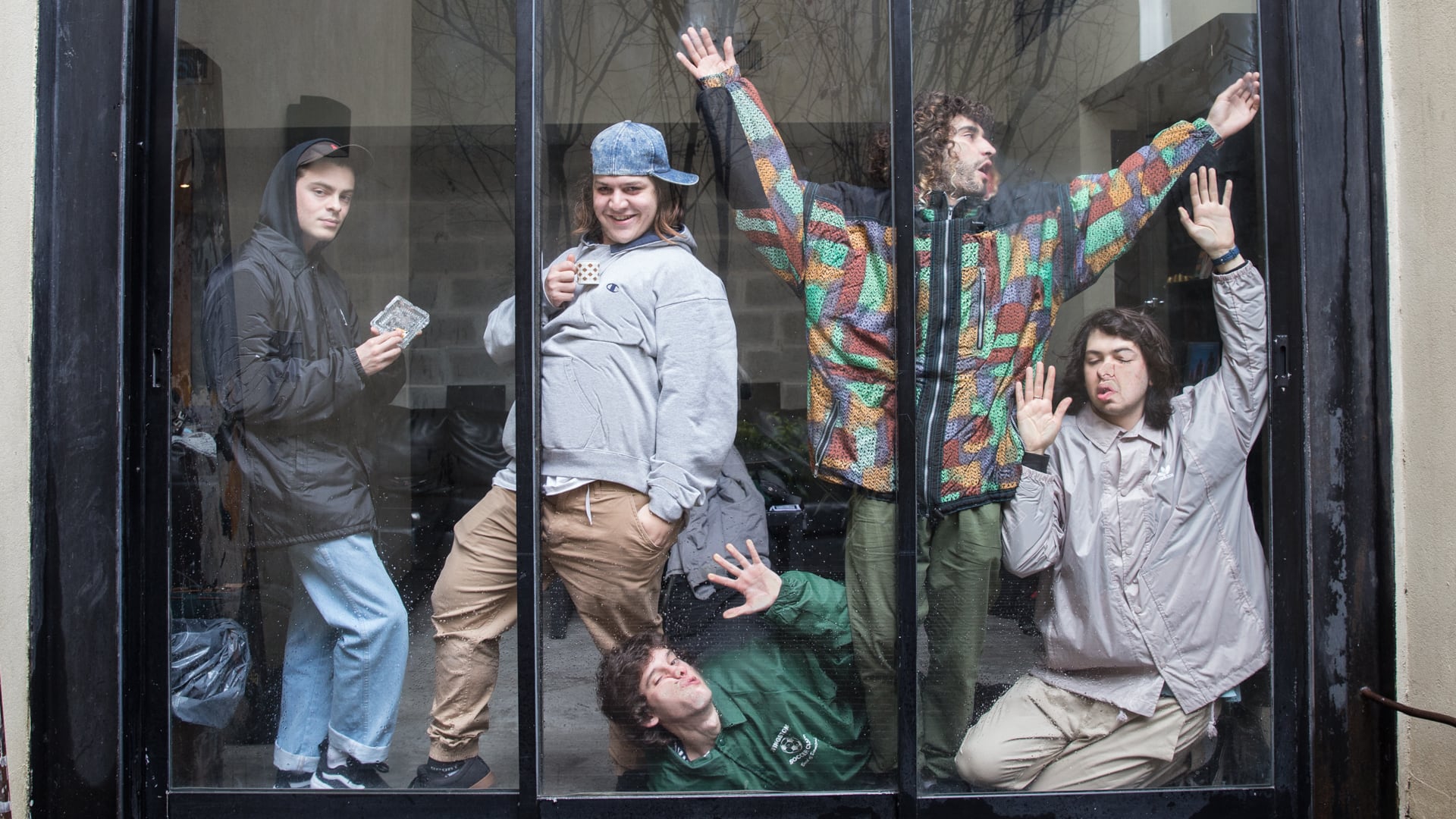 Perras on the Beach presentará su segundo disco, "Flow de Cuyo", con dos funciones en Niceto Club, mañana y pasado.