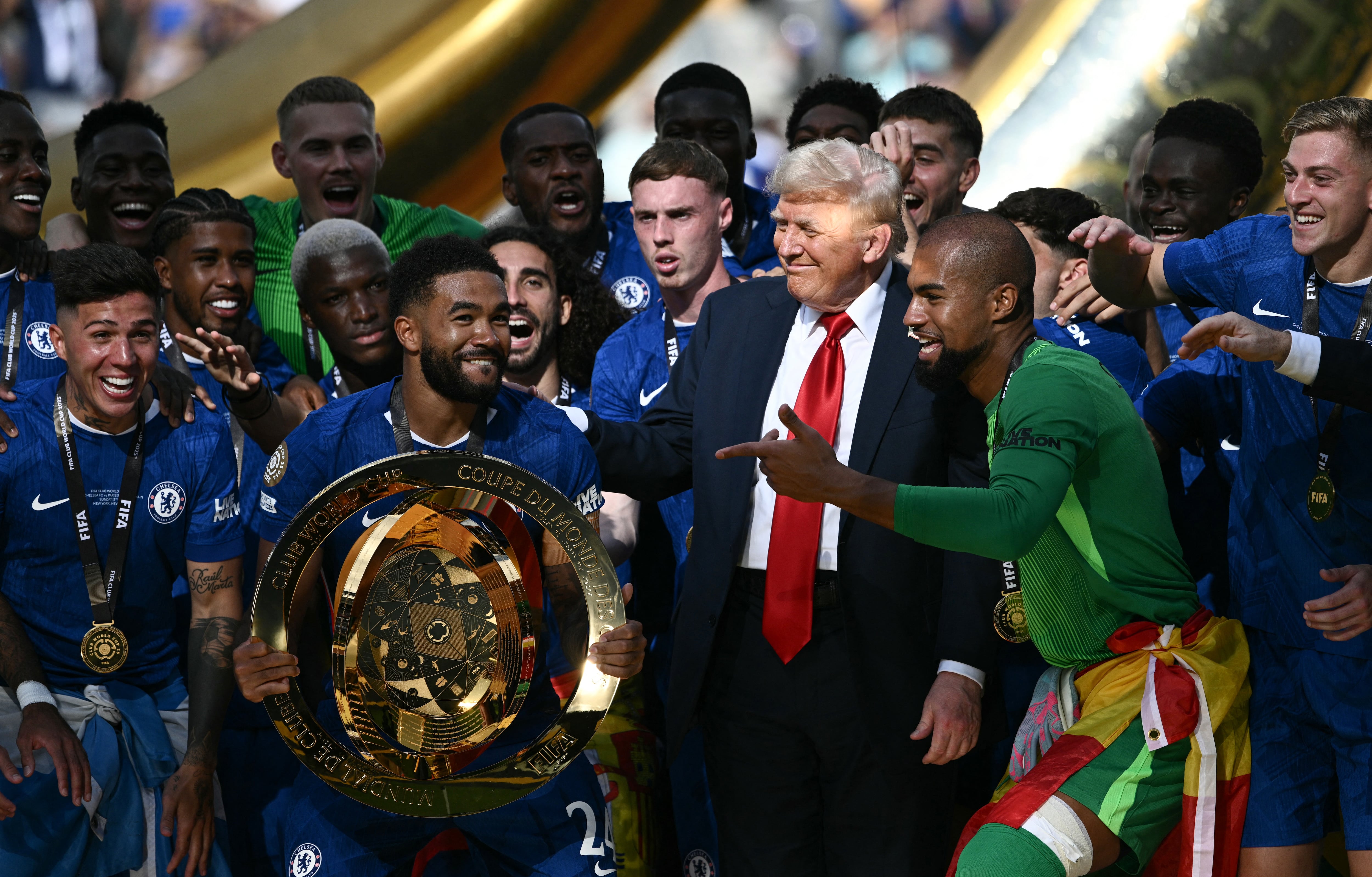 Trump, metido en el festejo de los jugadores de Chelsea