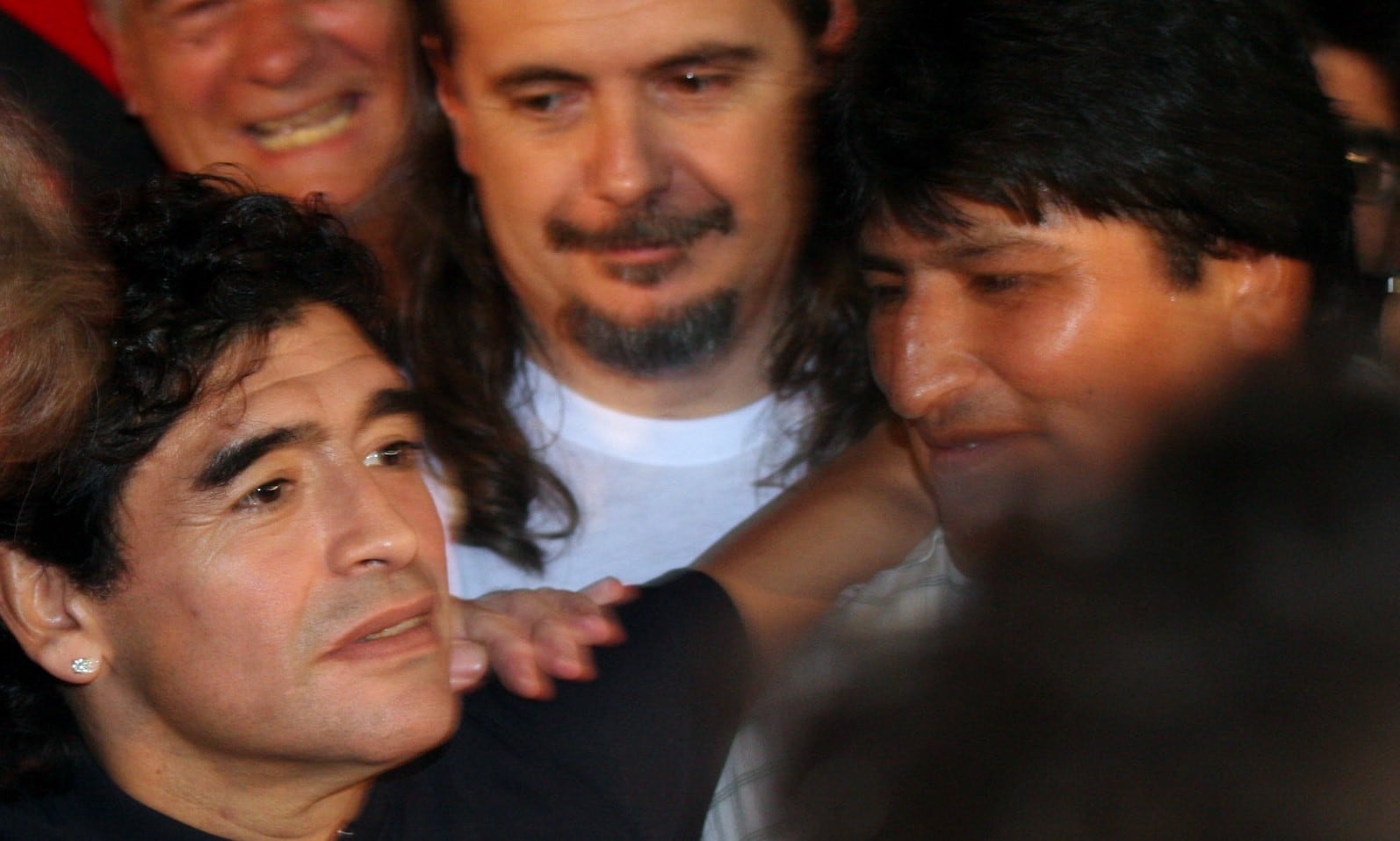Diego Maradona y Evo Morales, entre los pasajeros del tren contra el ALCA