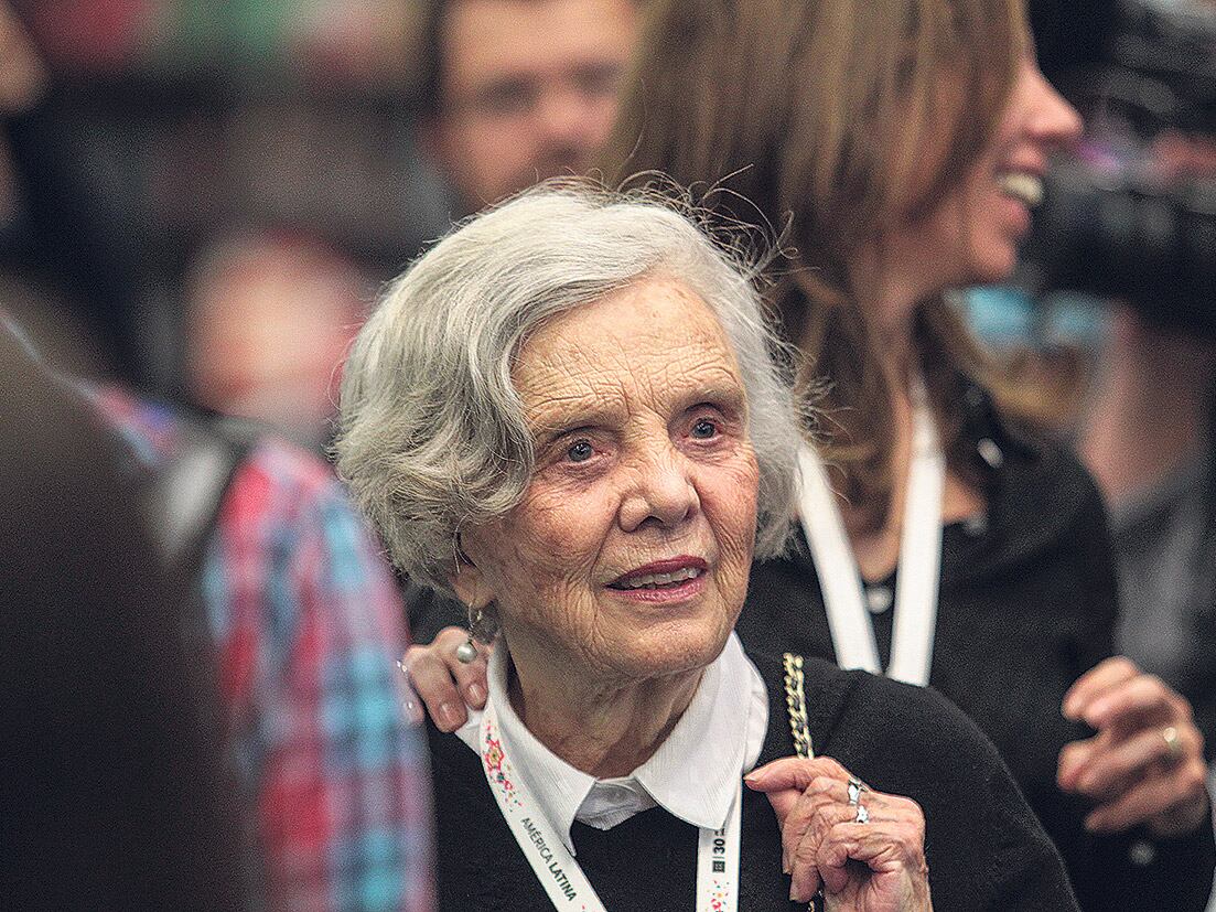 Poniatowska en la Feria de Guadalajara. La escritora obtuvo el Premio Cervantes de Literatura en 2013.