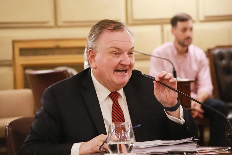 El senador radical Felipe Michlig ocupará la presidencia. 