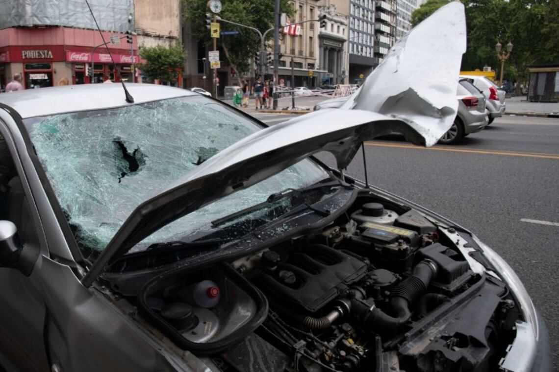 El incidente vial ocurrió en el cruce de las avenidas Pueyrredón y Rivadavia.